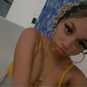 Meet your Posher, Leilonie